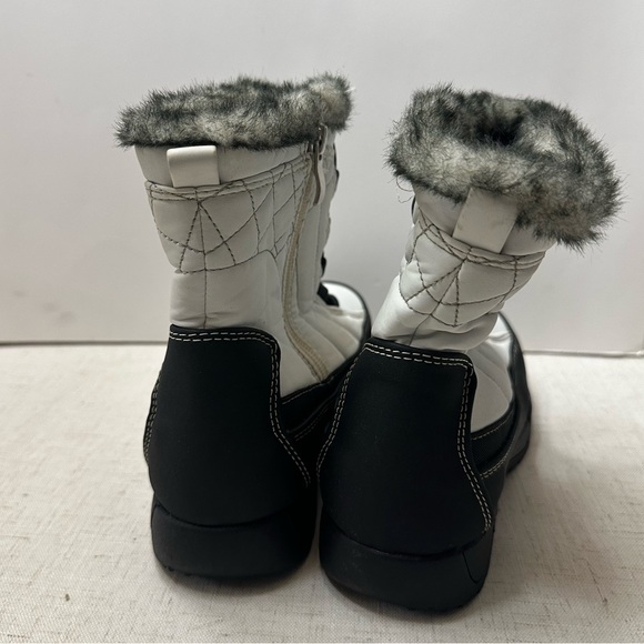 Eve Women's Quilted Black and White Winter Boots - Picture 4 of 9